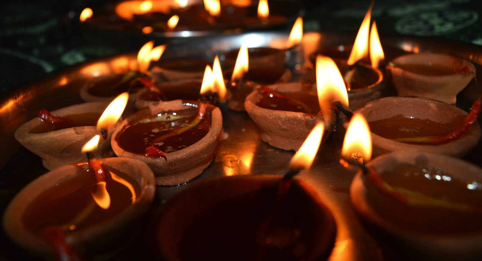 light 13 different diyas in the house on dhanteras know more about 13 diyas as per astrologerwewr