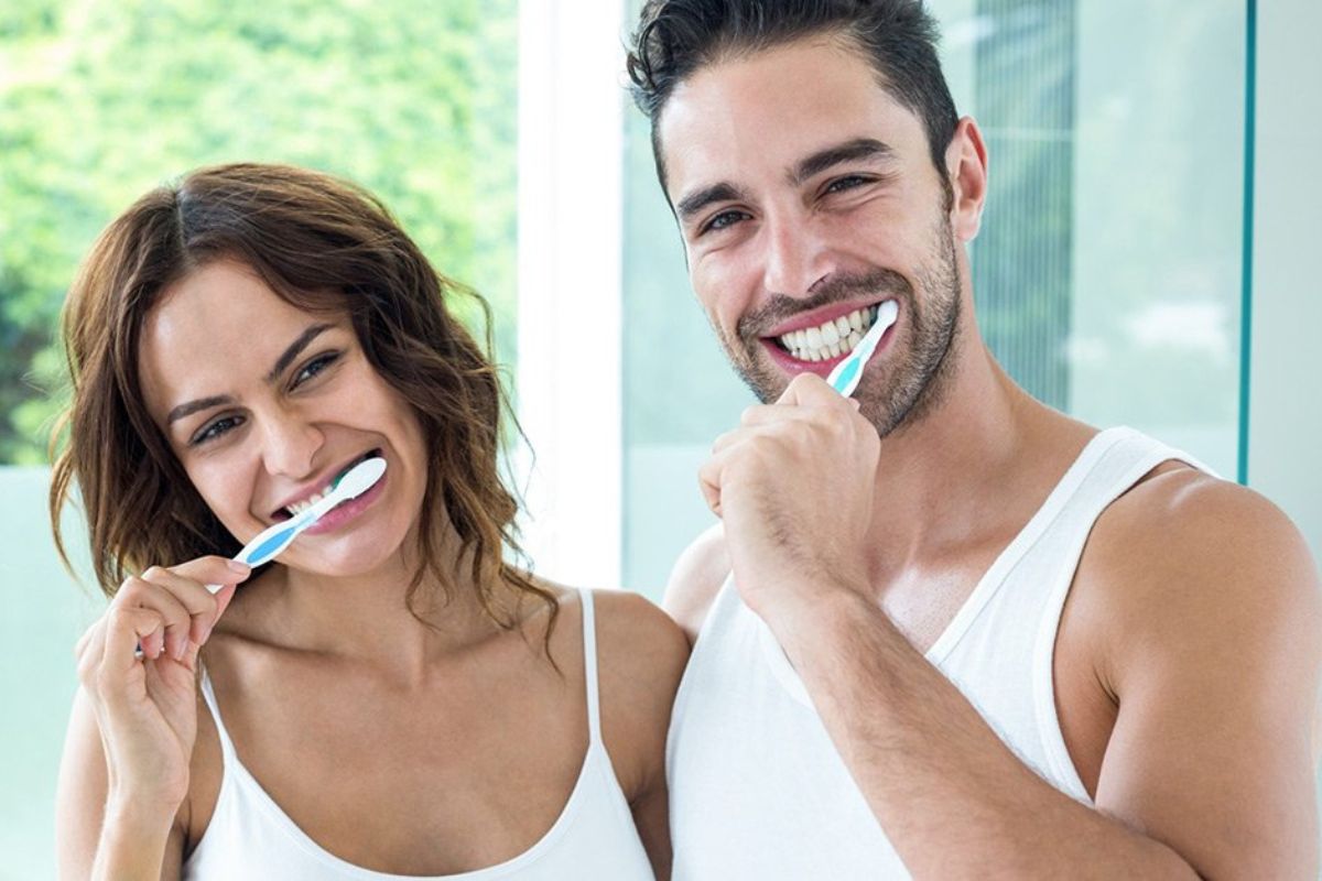 common mistakes while brushing your teeth learn the correct way to clean your teethwdqe