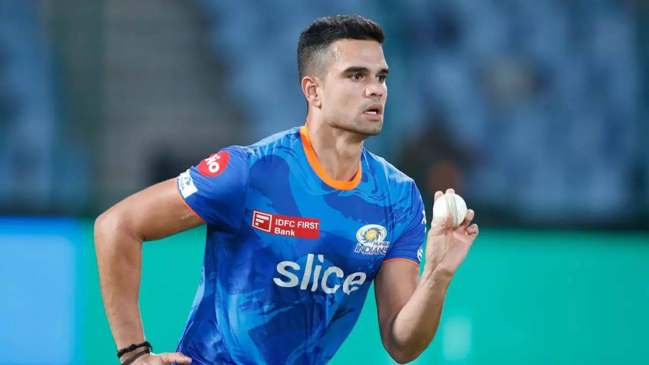 ipl 2025 mega auction arjun tendulkar mumbai indians mi werwe