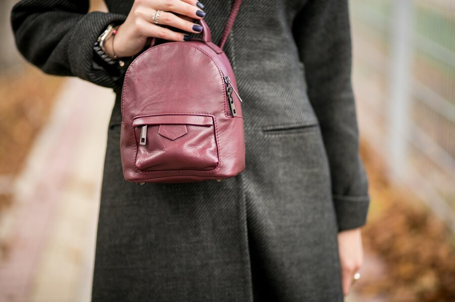 trendy crossbody bags for perfect look know these styling tips article