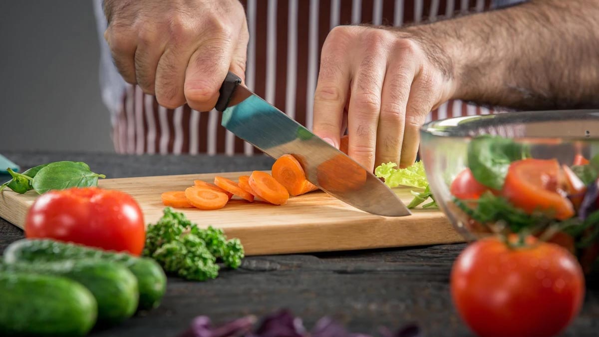 cooking hacks know the right way to chop green vegetables in hindi hari sabji katne ka sahi tarika1