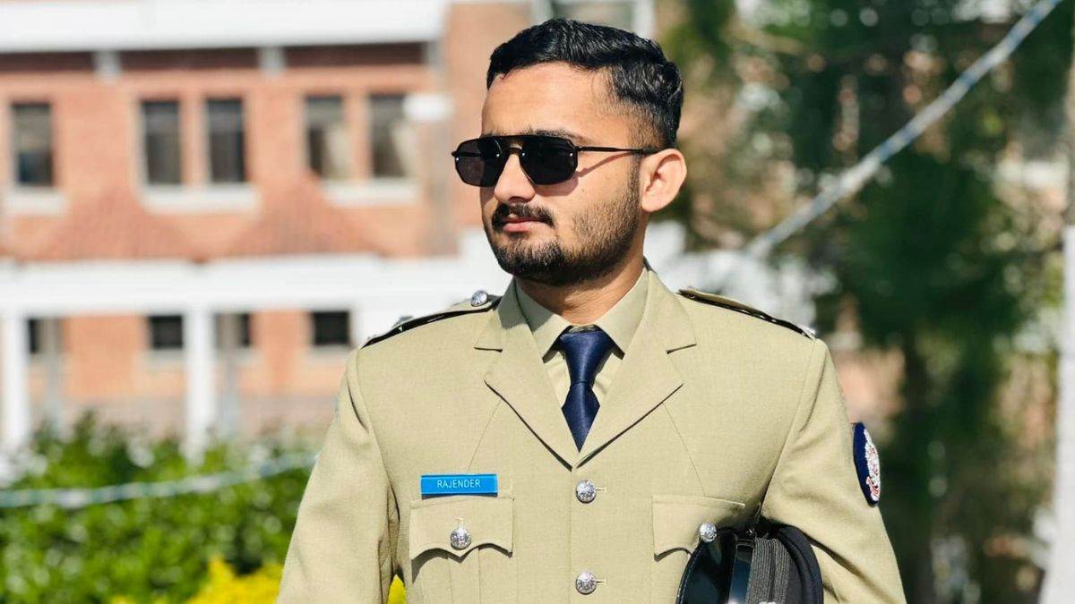 rajender meghwar becomes first hindu police officer of pakistan passed civil service