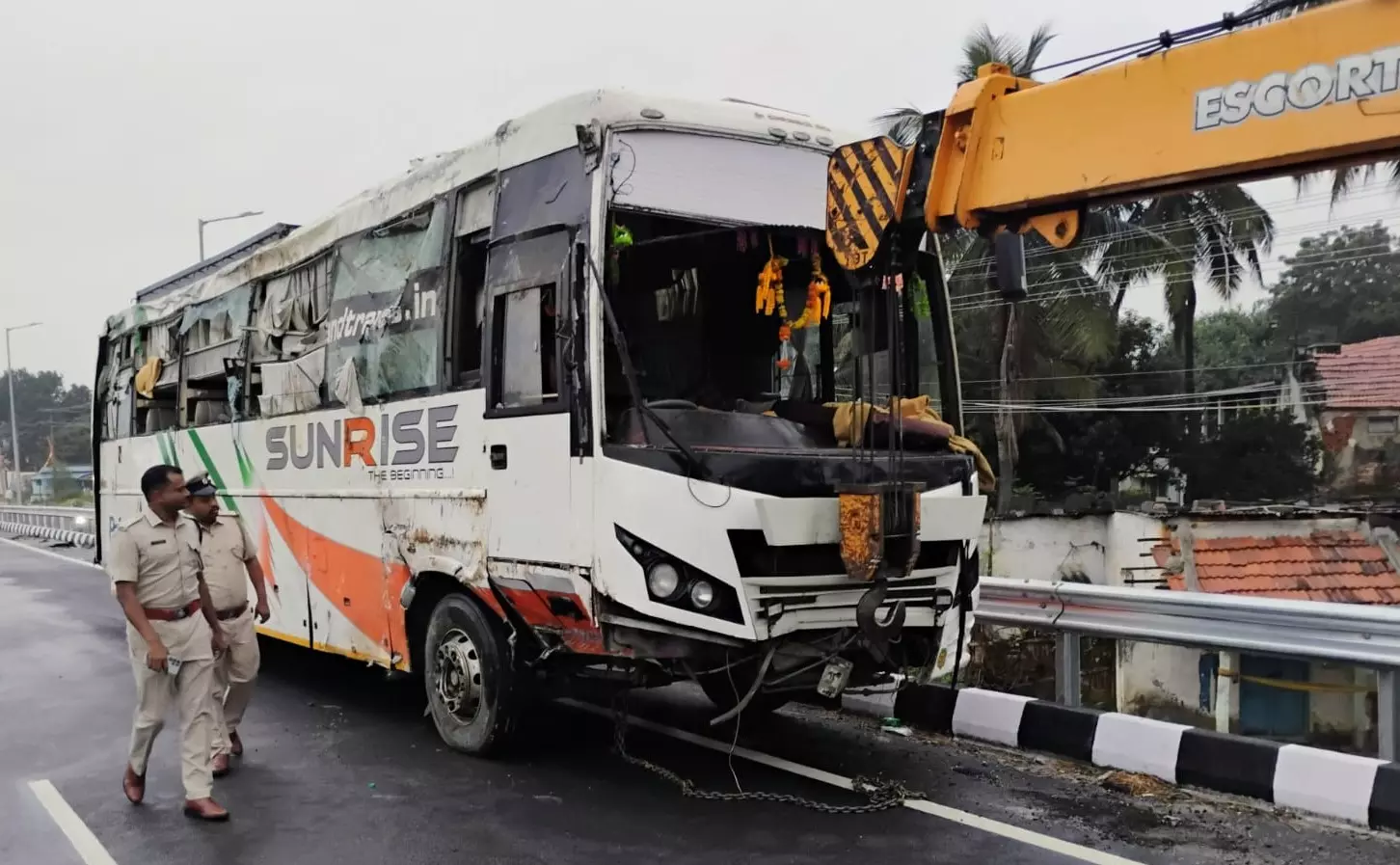 three women killed in road accident in karnataka tumakuru bus crashed in divider ewr