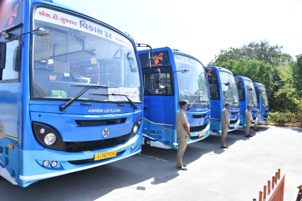 7.5 lakh passengers of Gujarat are using GSRTC live tracking mobile application2