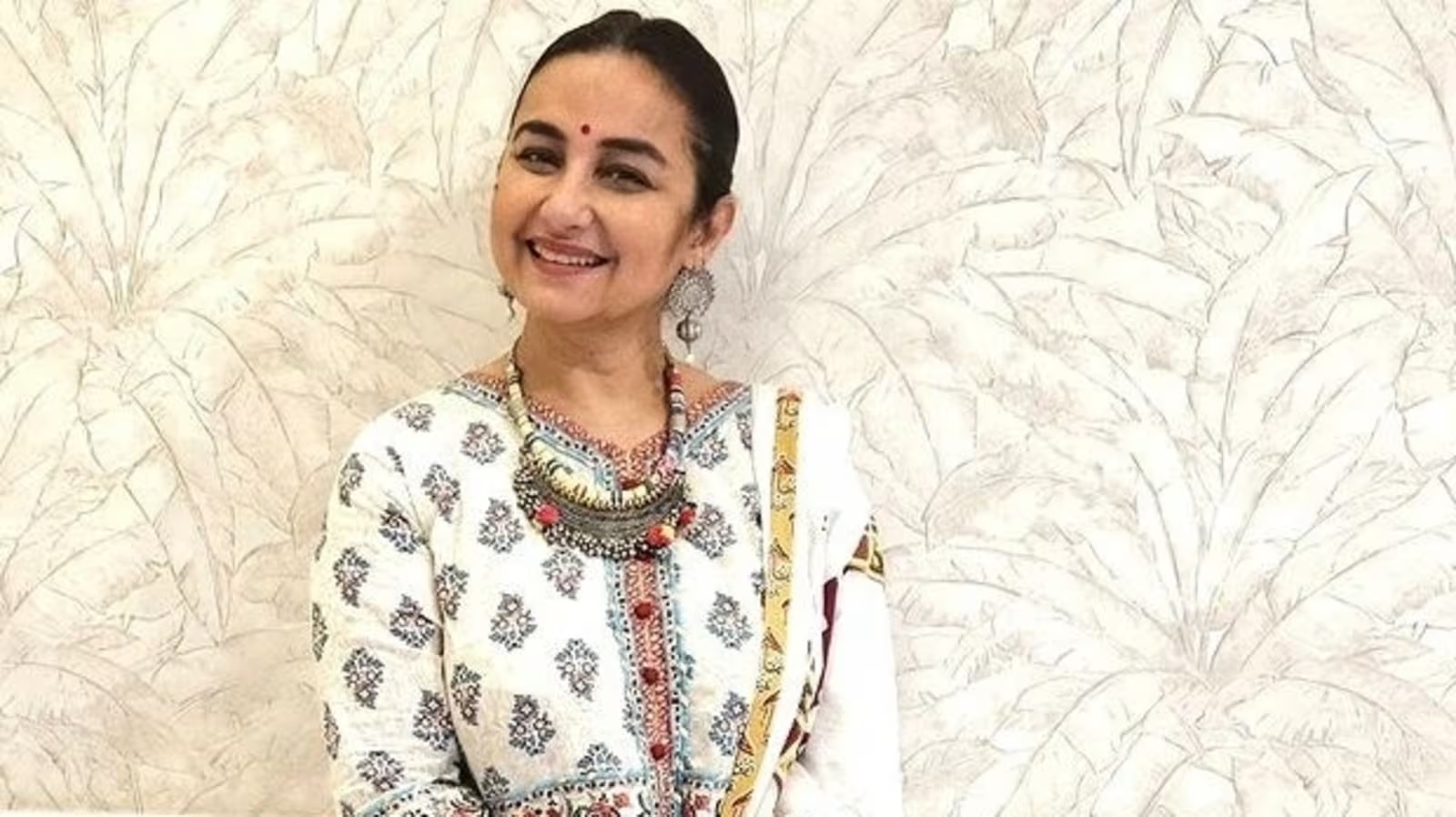 bollywood actress divya dutta talks about debut movie veer zara and yash raj films1