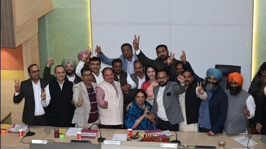 chandigarh mayor election result 2025 congress wins senior deputy mayor deputy mayor post jasbir singh bunty taruna mehta2