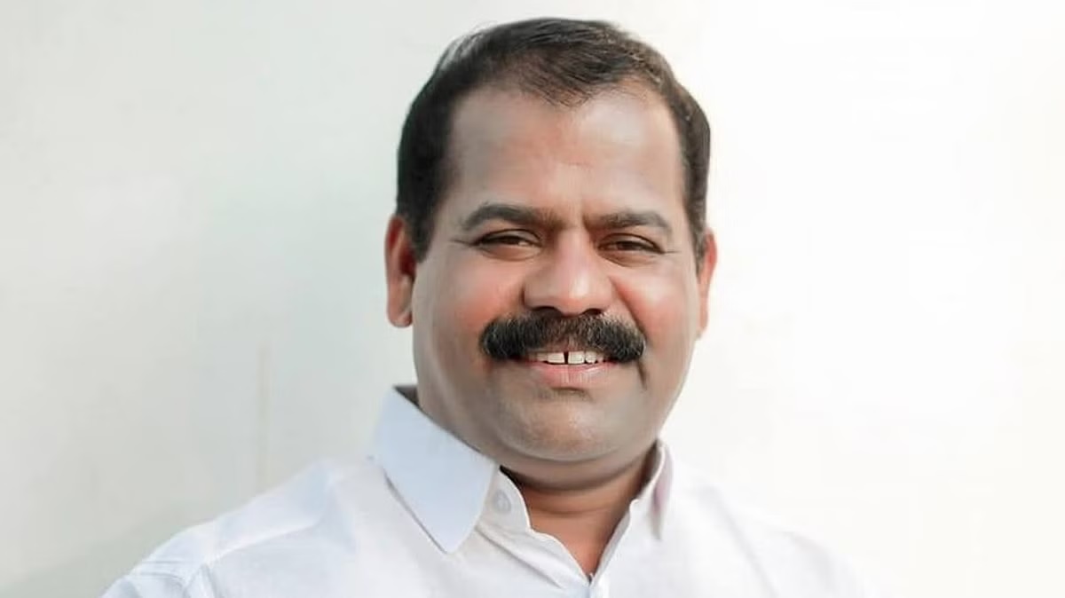 cong mla balakrishnan and others booked for nm vijayan suicide abetment news1