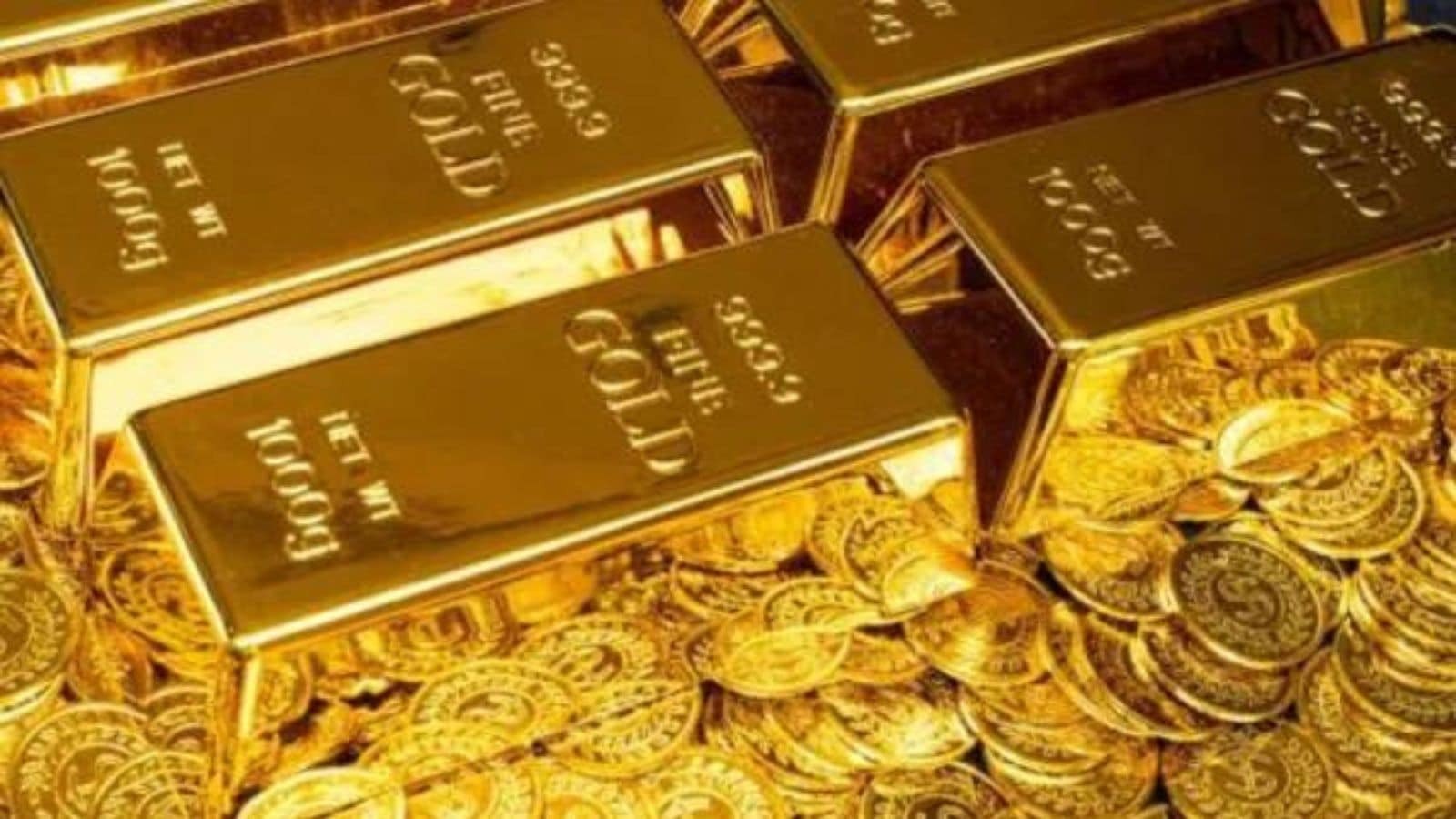 gold futures on mcx rise by rs 327 and silver futures by rs 222 crude oil gains by rs 82 1