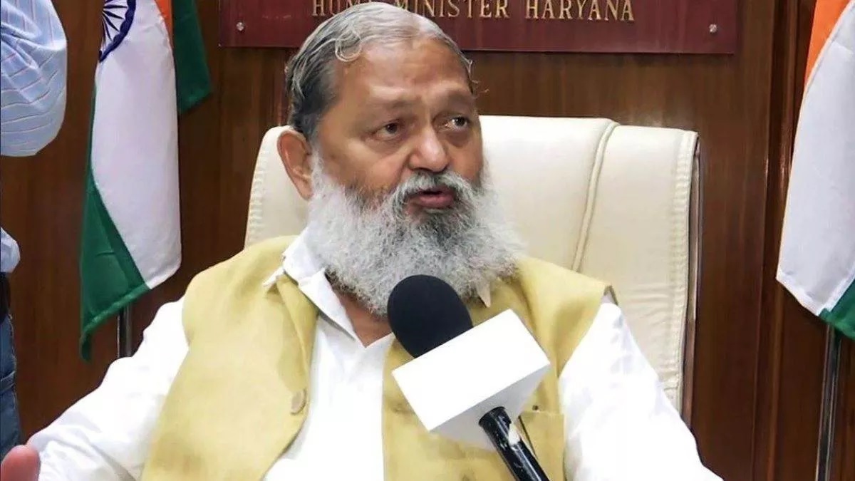 haryana minister anil vij said saffron scarf in arvind kejriwal neck janeu in rahul gandhi delhi assembly election2