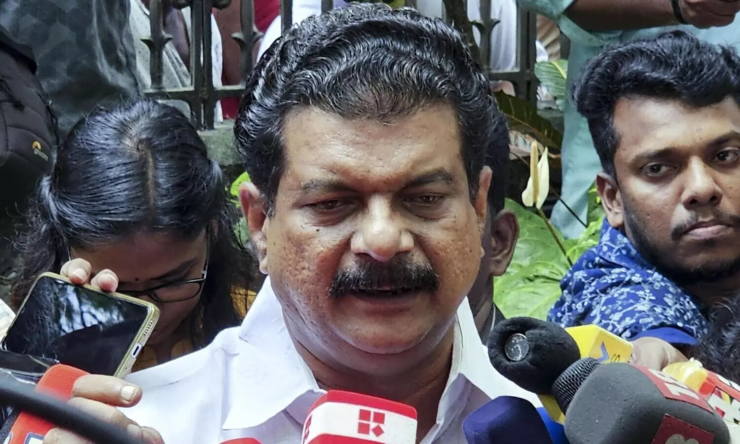 kerala legislator pv anvar resigned as mla of nilambur constituency after joining trinamool congress1