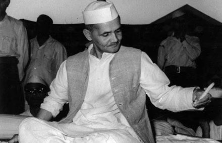 lal bahadur shastri ka jivan parichay2