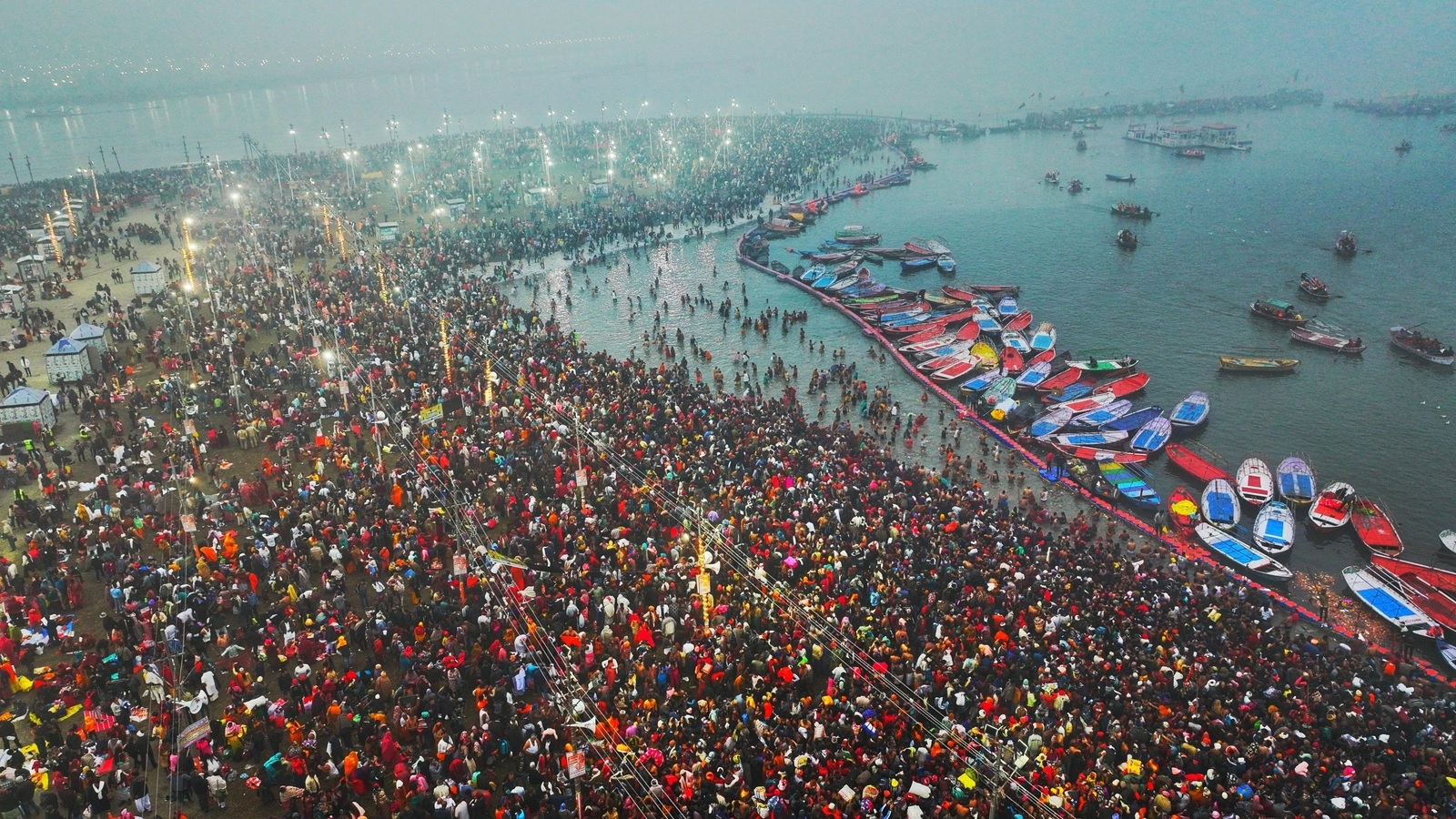 maha kumbh 2025 10 crore devotees take dip on mauni amavasya cm yogi adityanath gave instructions2