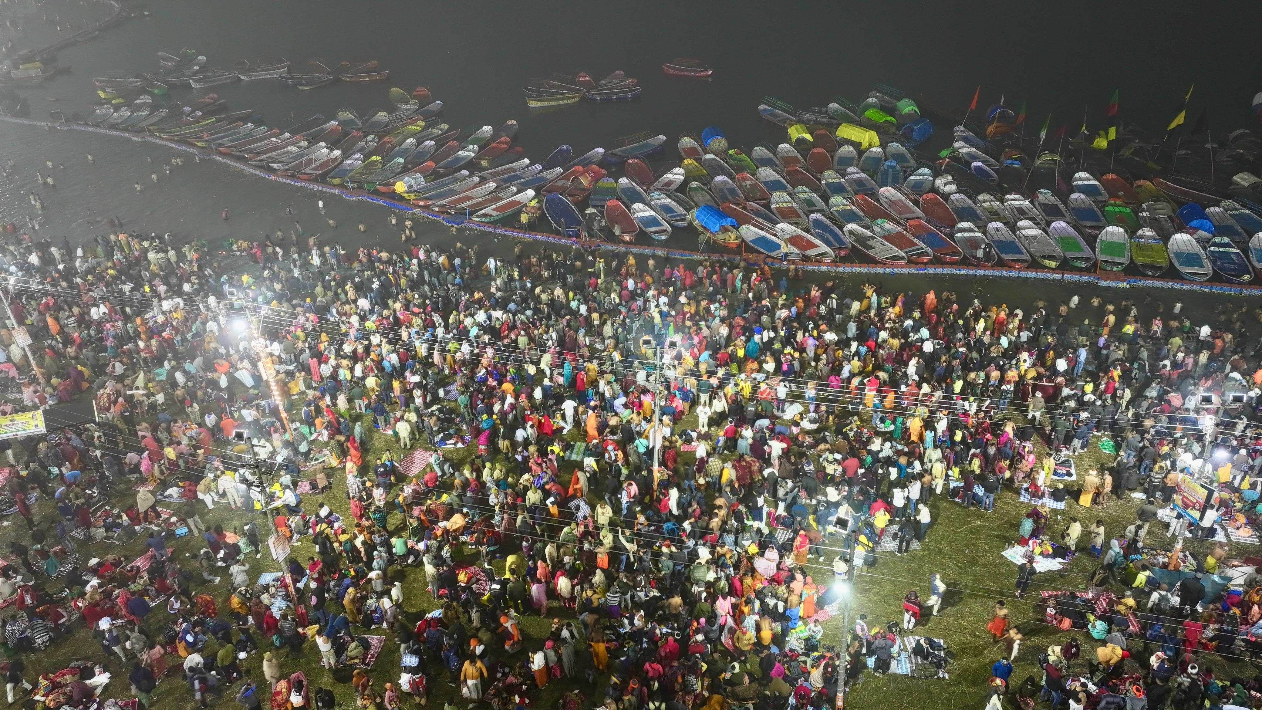 maha kumbh 2025 prayagraj more than 25 lakh devotees take dip today in sangam2