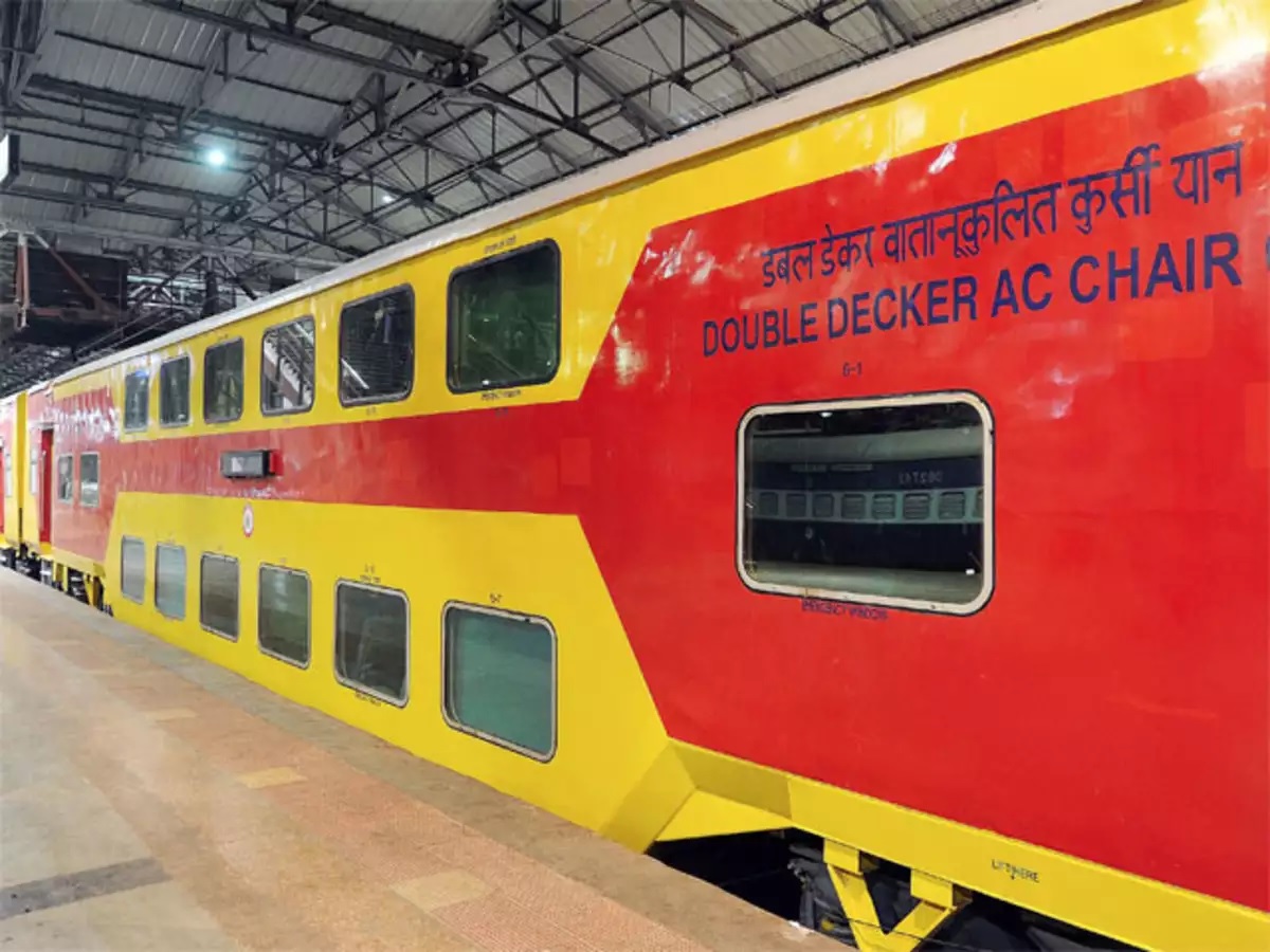 mumbai double decker train discontinued to run again with new coaches maharashtra1