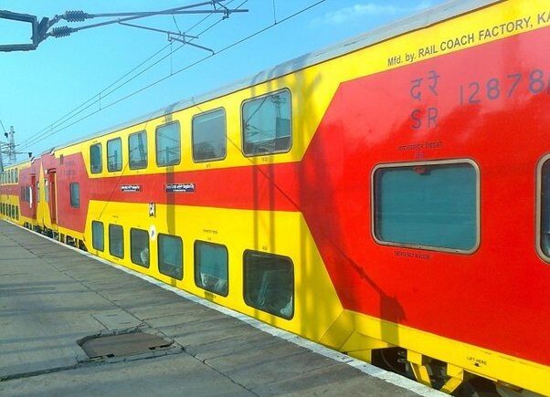 mumbai double decker train discontinued to run again with new coaches maharashtra2 e1736077315593