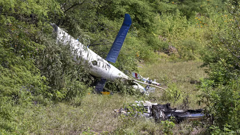 porbandar airport coast guard helicopter crashes in gujarat2