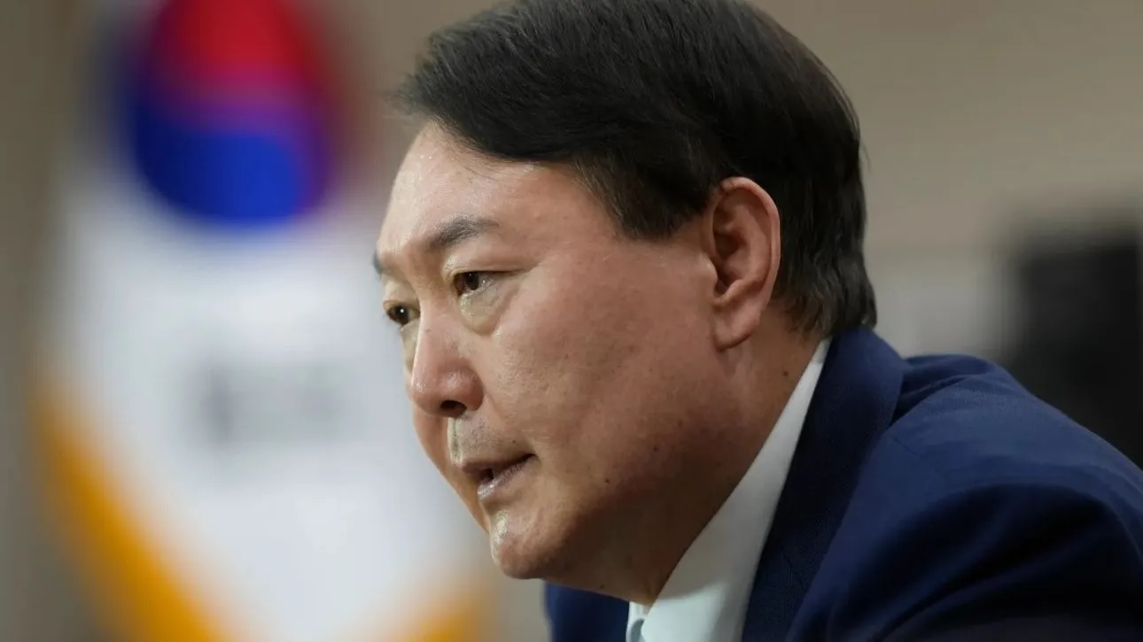 south korea president yoon suk yeol formally arrested2