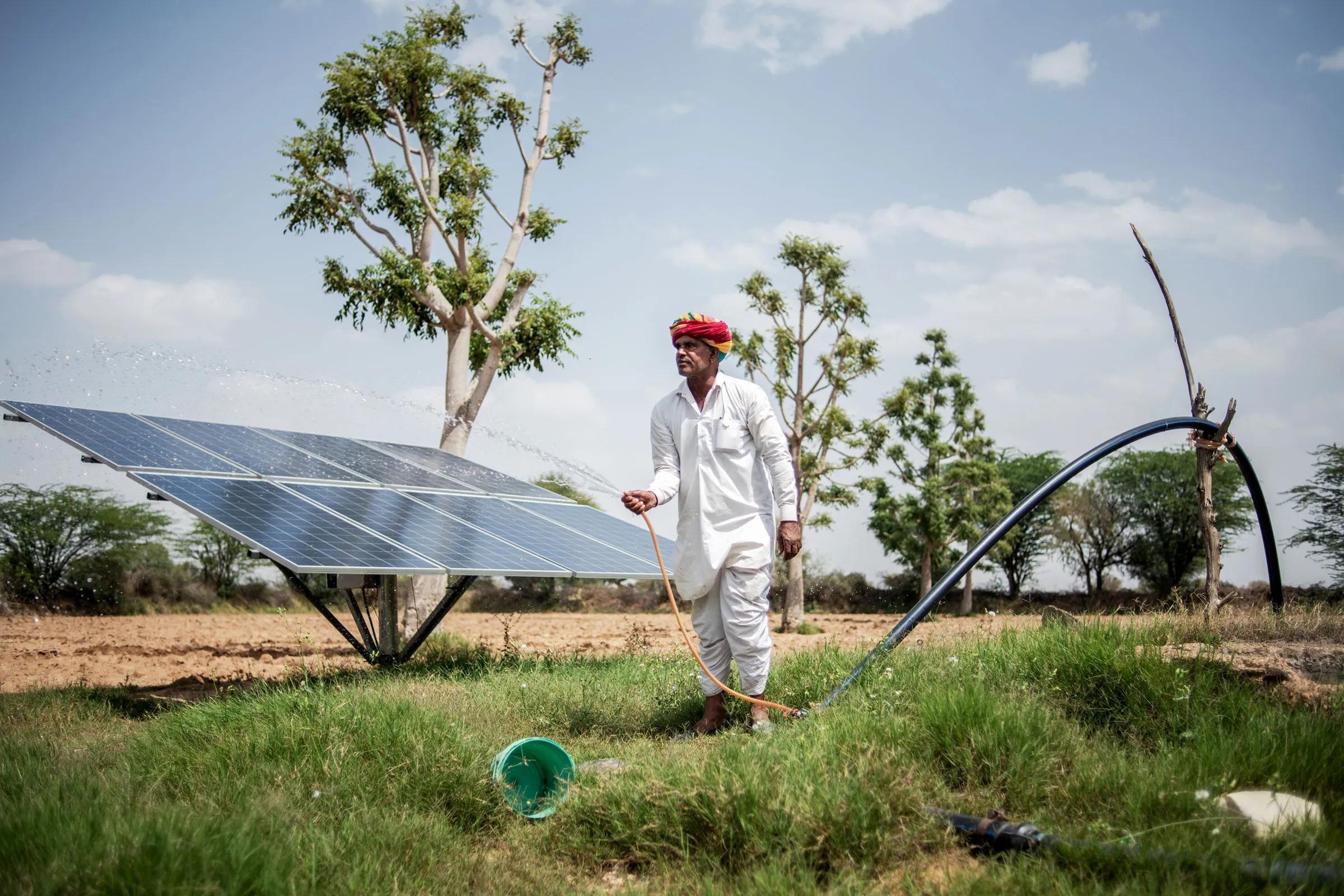 gujarat government solar power pumps scheme is beneficial for farmersewr