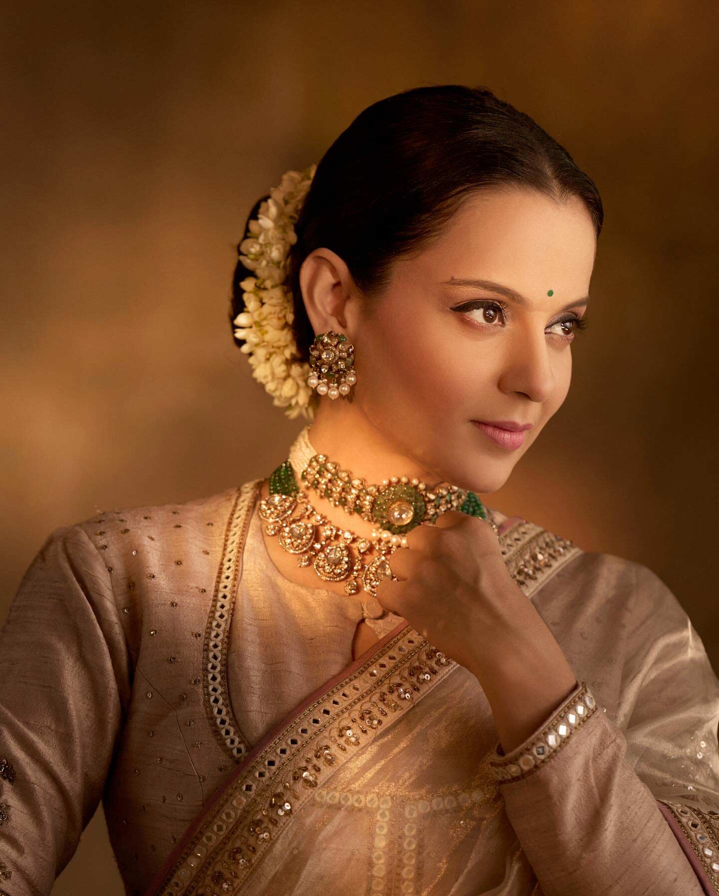 necklace ideas for traditional wear from bollywood actress kangana ranaut1