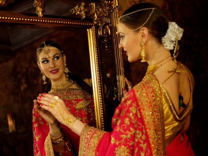 never keep these five things related to negative engery in your wedding home according to vastu shastra3