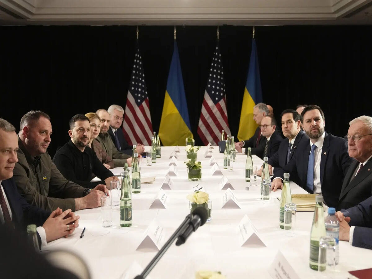 volodymyr zelenskyy adviser america backs down from its role in resolving war in ukraine2