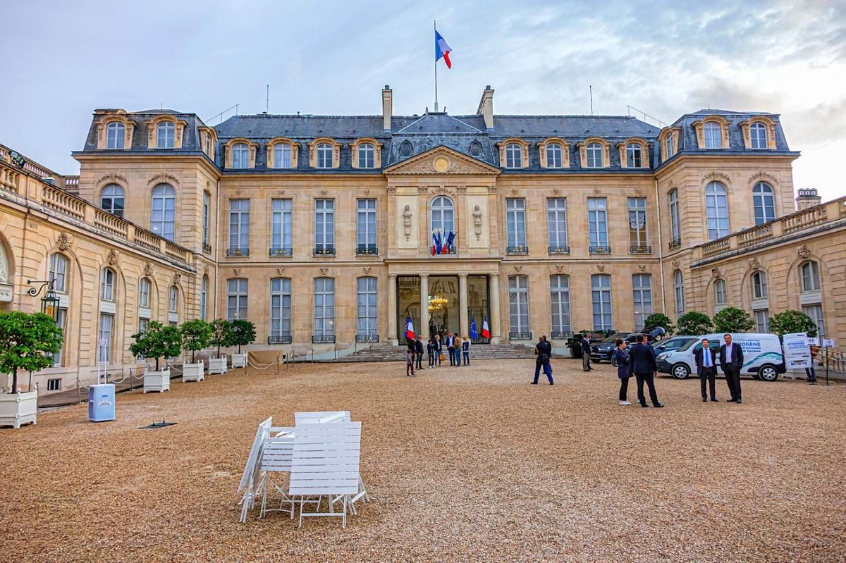 what is elysee palace of paris which have 365 rooms where narendra modi get top france award story of this palace2