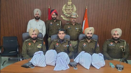 amritsar police recovered 23 kg heroin from punjab village devi daspura smuggling network operated by us based smuggler