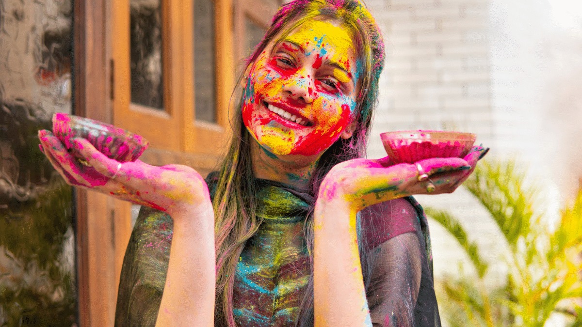 holi 2025 easy and effective home remedies to remove holi colors without damaging your skin2