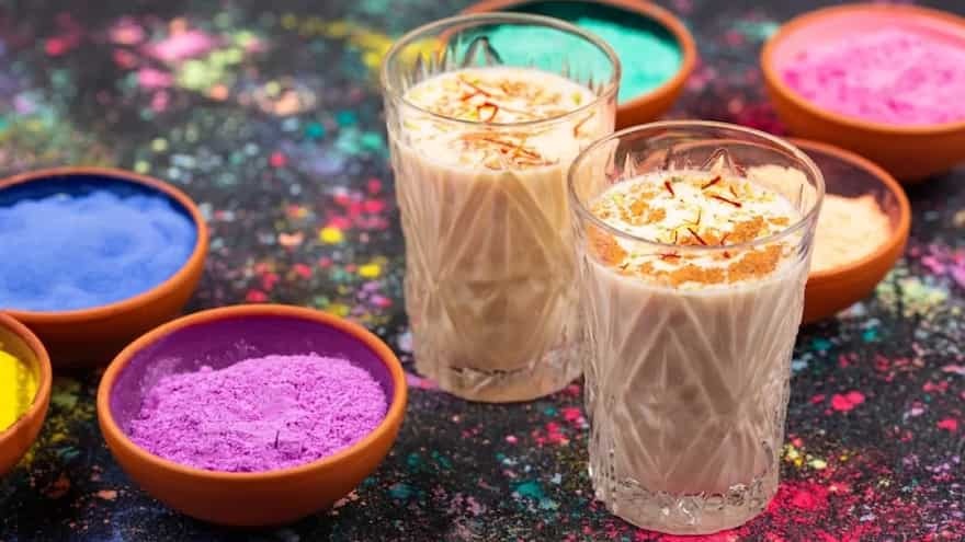 holi 2025 try these 5 healthy and tasty drinks on holi you will feel fresh in every sip3