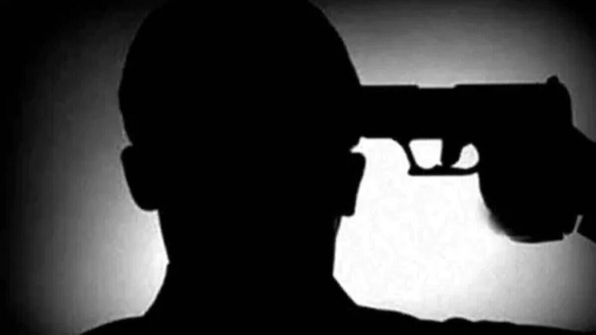 moradabad ig western zone residence constable commits suicide shoots himself1