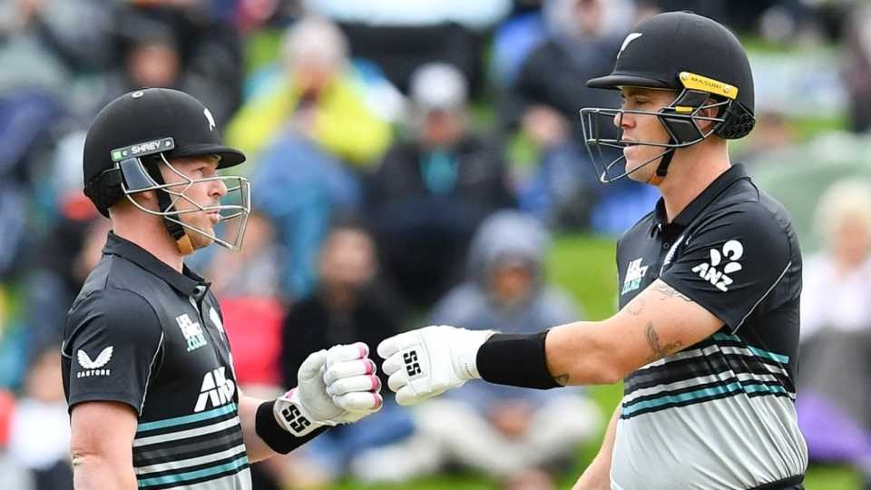 new zealand won by 5 wickets against pakistan 2nd t20i dunedin tim seifert salman agha