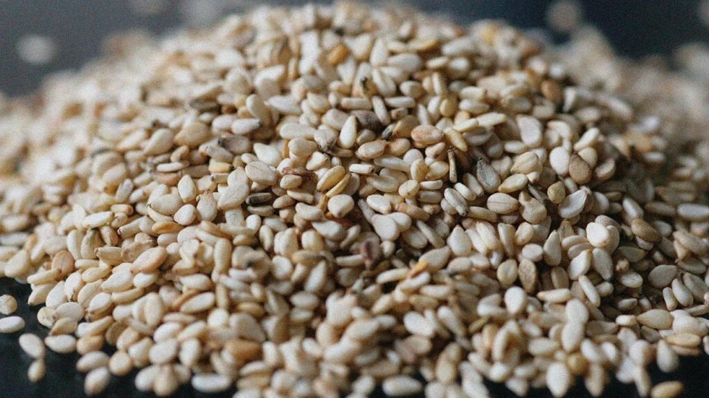 these benefits of sesame seeds will sursprise you include in diet