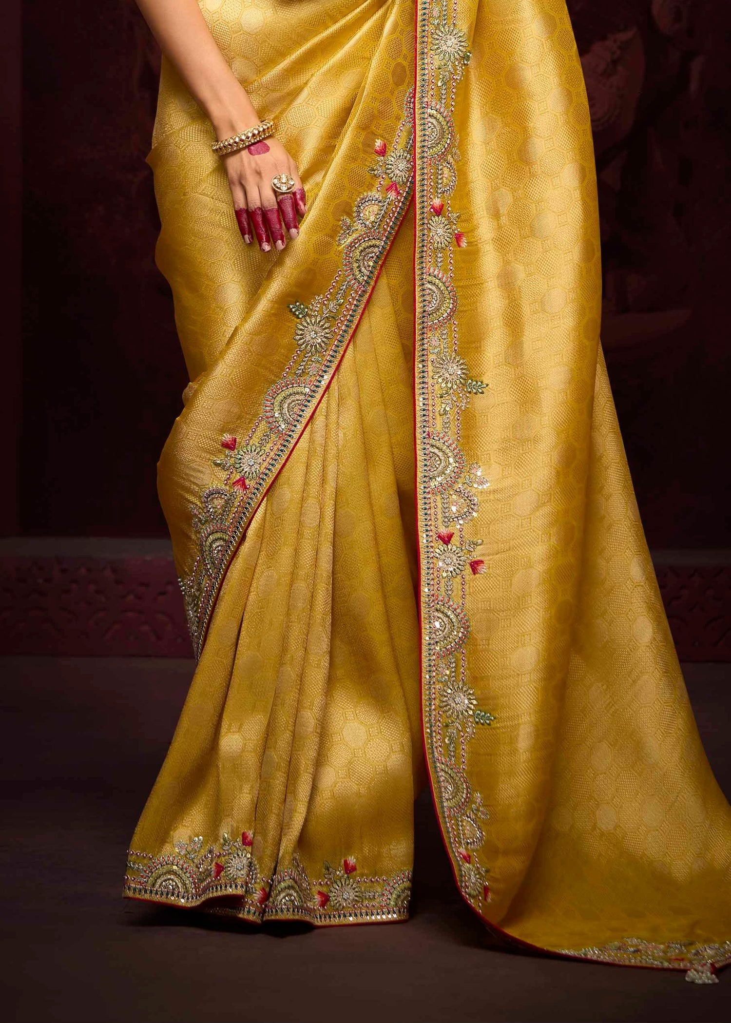 these type sarees must have for new brides wedding1