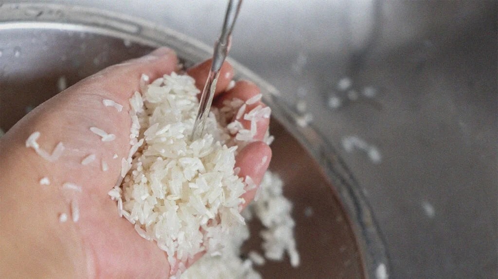 wash face with rice water daily to prevent wrinkles and dry skin