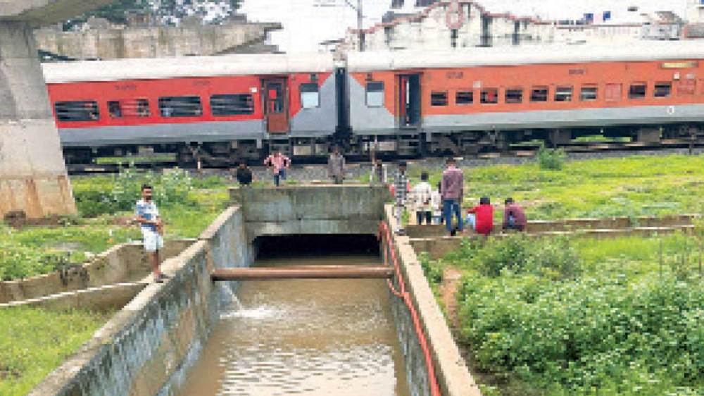 Road of railway overbridge worth crores in Panchmahal washed away in rain demand for repairs