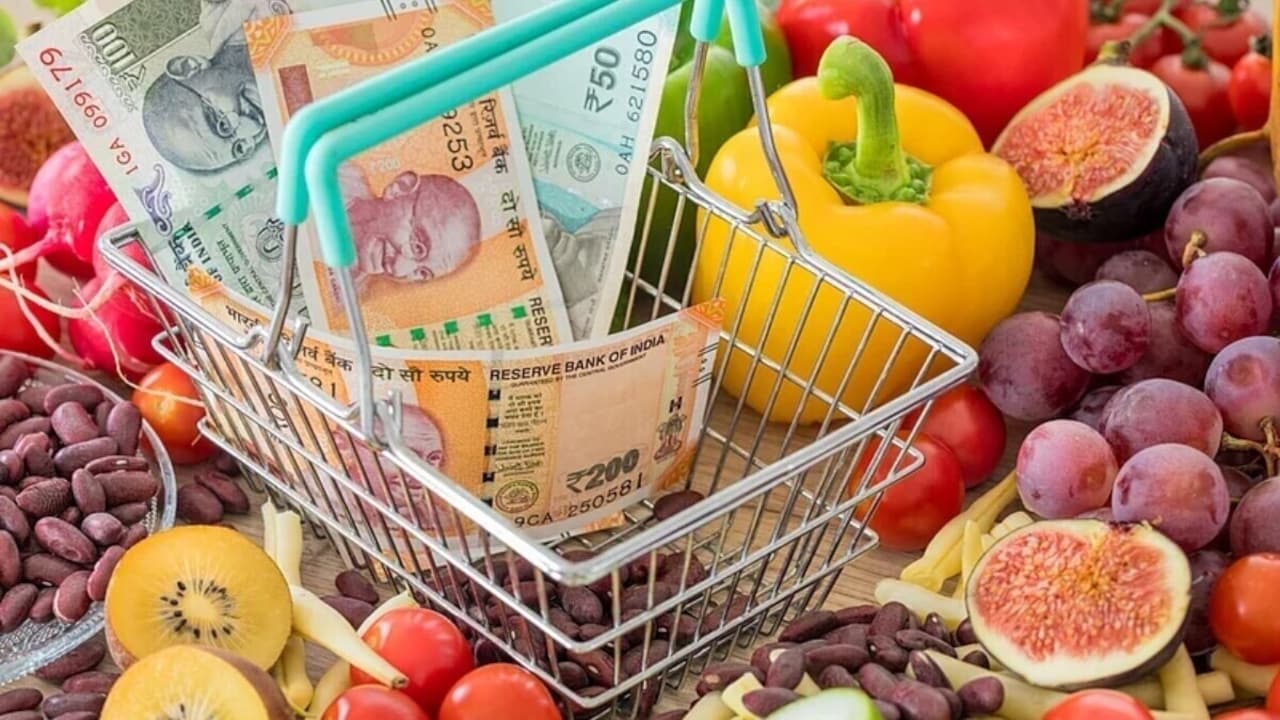Inflation rate drops to 5.02 in October 2025 as prices of vegetables and fruits fall