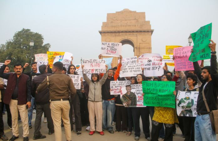 માઓવાદીના સમર્થનમાં નારેબાજી NAVSARJAN SANSKRUTI 12 2