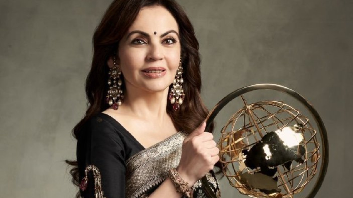 Nita Ambani receives FICCI award Time has come to give wings to dreams Reliance Foundation receives high performance award
