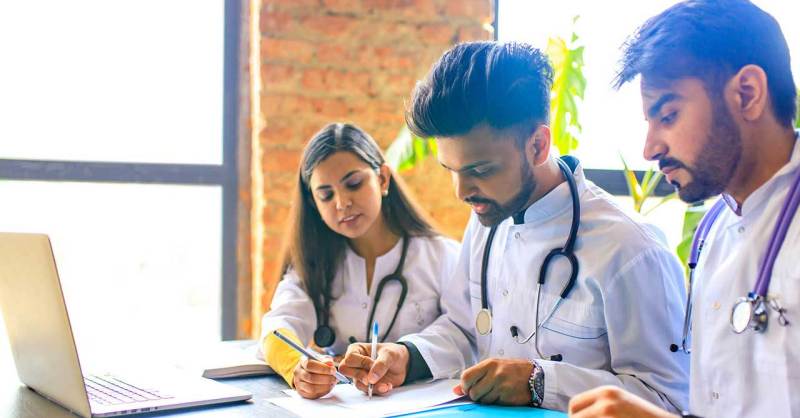 Paramedical admissions 33736 seats vacant after five rounds sixth round for 236 seats in government colleges