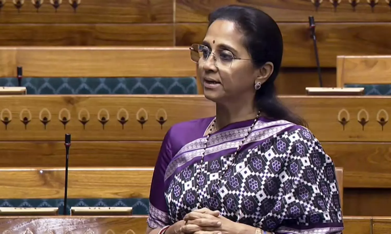 I.N.D.I.A. Difference in alliance Supriya Sule refuses to raise question on EVM issue takes a different tone from Congress