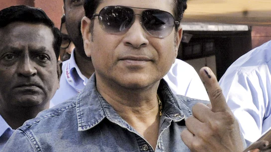 BMC Elections 2026 Film and cricket stars including Akshay Kumar Sachin add to the splendor of voting