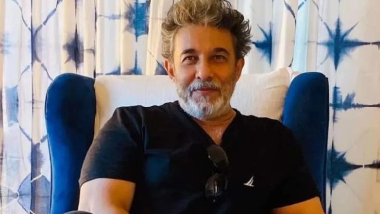 Deepak Tijori cheated in the name of film funding the fraudsters took away 5 lakh rupees