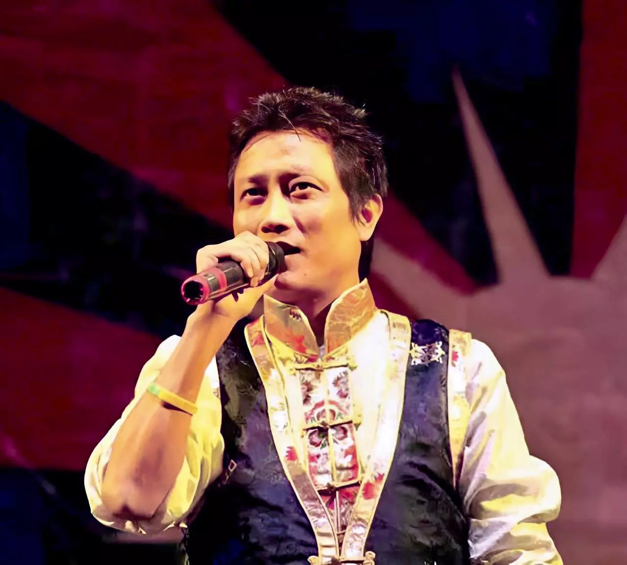 Indian Idol 3 winner Prashant Tamang passes away at the age of 43 music industry in mourning