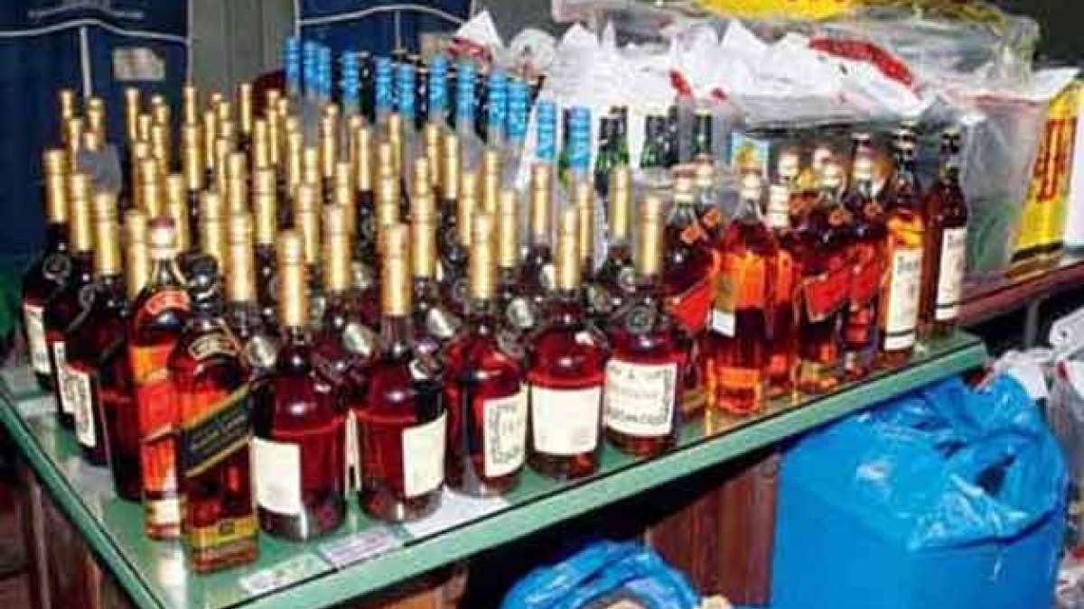 ટાઇલ્સ પાવડરની આડમાં ટ્રકમાં લઈ જવાતો વિદેશી દારૂ ઝડપાયો, 19.07 લાખનો મુદ્દામાલ જપ્ત, 3ની ધરપકડ NAVSARJAN SANSKRUTI 4