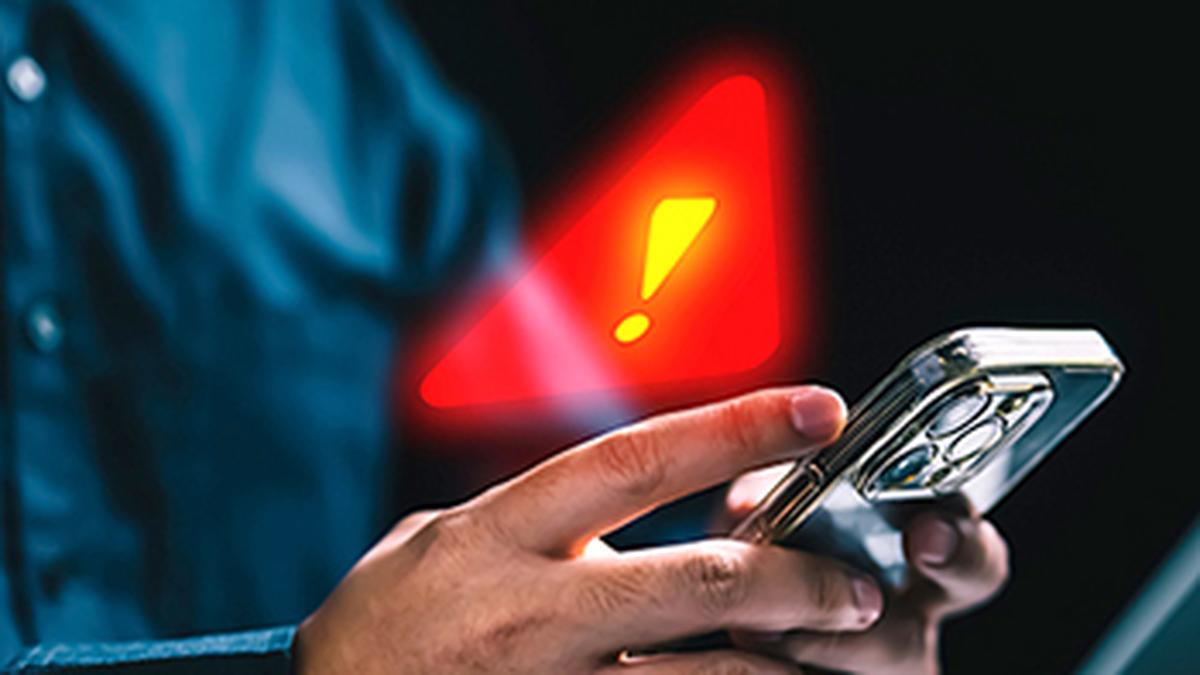 PSIs mobile hacked with PK file officers including DySP demanded money through WhatsApp