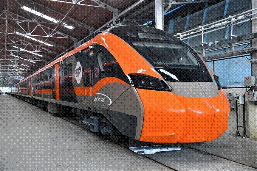 દેશની પહેલી વંદે ભારત સ્લીપર ટ્રેન ગુવાહાટી–કોલકાતા રૂટ પર દોડશે, ટૂંકમાં મોદી કરશે ઉદ્ઘાટન The countrys first Vande Bharat sleeper train will run on the Guwahati Kolkata route Modi will inaugurate it soon