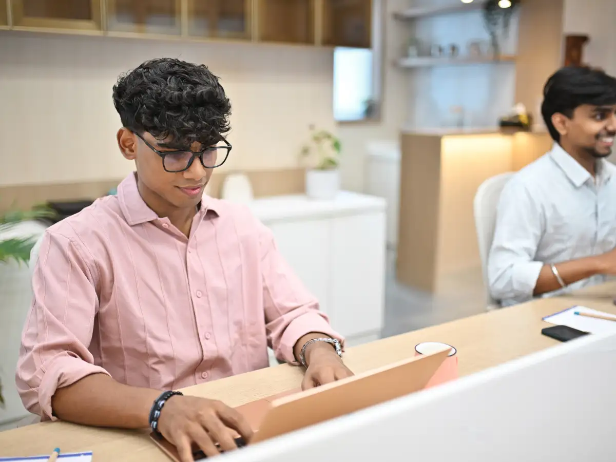 ભારતમાં AIથી ૬૦ લાખ કોડરો જોખમમાં, વિદેશી એઆઈ કંપનીઓને ૨૦ વર્ષ ટેક્સ છૂટ 6 million coders at risk from AI in India 20 year tax exemption for foreign AI companies