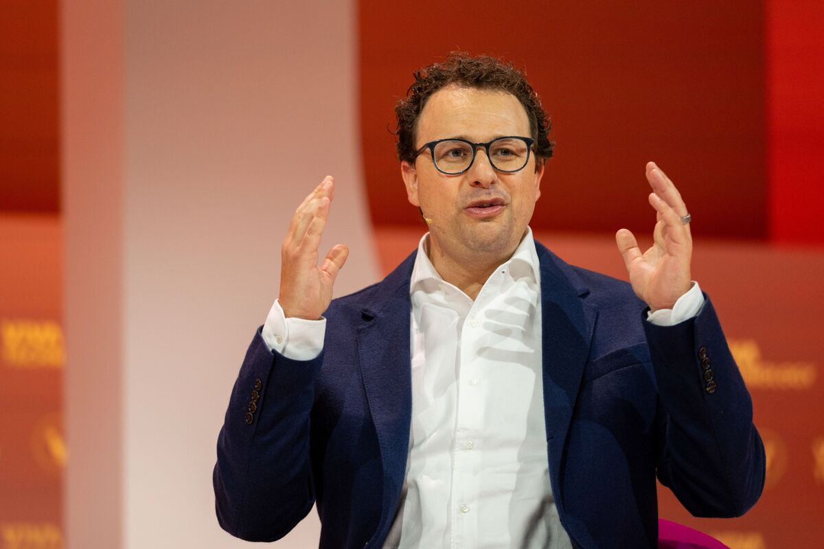 Biological Weapons Threat from AI Anthropic CEO Dario Amodei Warns