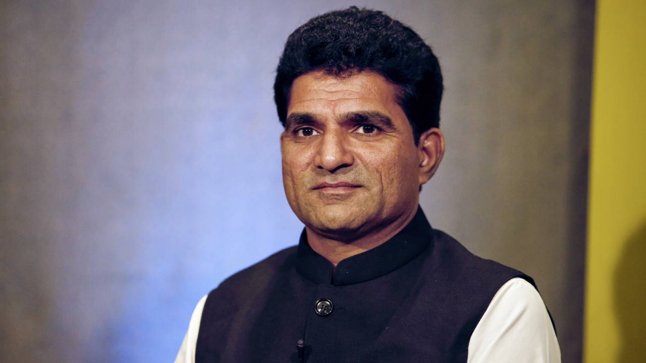 ઈસુદાન ગઢવીનો આક્ષેપ: રાજ્યપાલ સમય નથી આપતા, ટ્રેડ ડીલથી ખેડૂતો-પશુપાલકોને નુકસાન NAVSARJAN SANSKRUTI 3