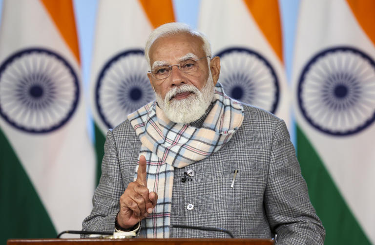 પીએમ મોદીએ સાંસદોને સંબોધતા કહ્યું કે અમેરિકા સાથે ટ્રેડ ડીલથી મેન્યુફેક્ચરિંગ-વાતાવરણ સારું બન્યું PM Modi while addressing the MPs said that the trade deal with America has improved the manufacturing environment